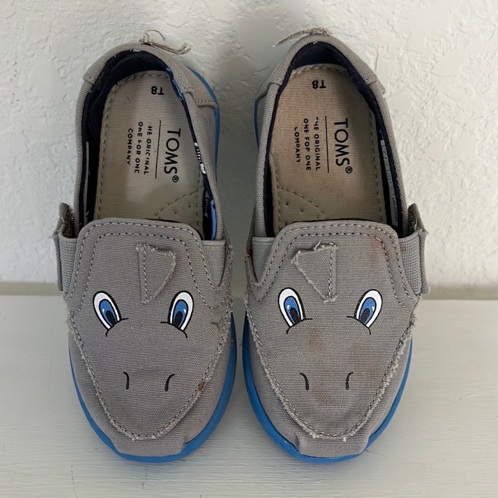 Toms baby boy 8T grey shoes sneakers